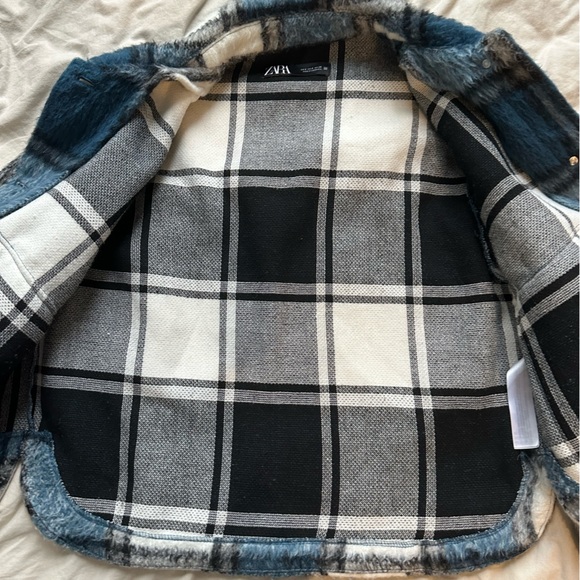 Zara Blue and White Plaid Faux-Shearling Jacket - Picture 4 of 6